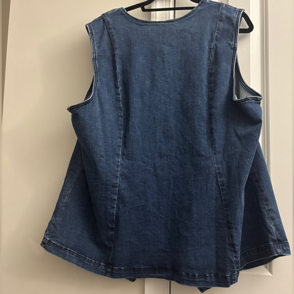 Torrid Denim Studio Vest - Picture 4 of 5